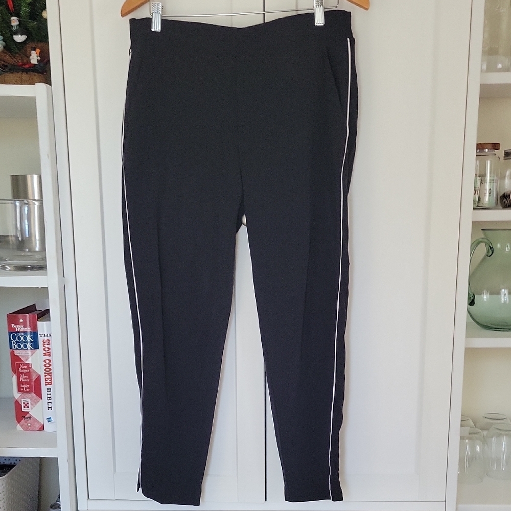 Athleta Brooklyn Ankle Pants Size 10 Black